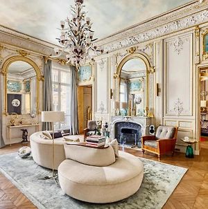 Feel The French Bourgeois Air In This Exceptional Apartment Paris Exterior photo