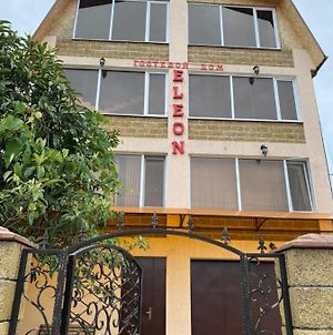 Hôtel Элеон à Soukhoumi Exterior photo