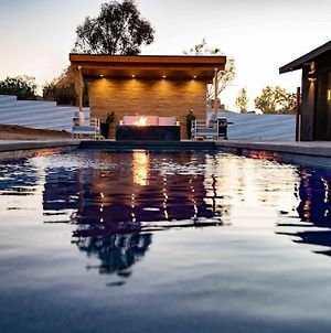 Villa Luxury Desert Retreat W Pool & Jacuzzi à Joshua Tree Exterior photo