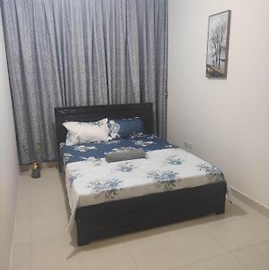 Perfect Private Room In Shared Apartment Ajman Exterior photo