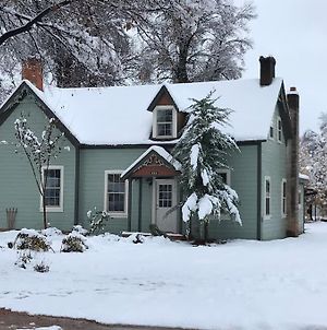 Cozy Home Minutes From Zion Kanab Exterior photo