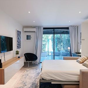 Appartement Studio moderne dans le golfe de Saint-Tropez à Gassin Exterior photo
