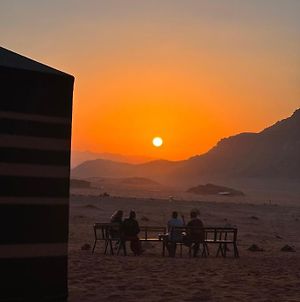 Hôtel Oblivion Camp à Wadi Rum Exterior photo