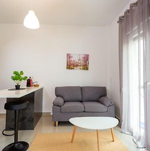 Elegant Apartment For 2 People Thessalonique Exterior photo