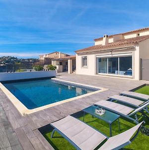 Nice Home In Frjus With Private Swimming Pool, 3 Bedrooms And Outdoor Swimming Pool Fréjus Room photo