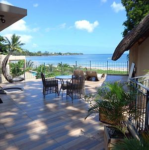 Beachfront Villa By M&H Tamarin Exterior photo