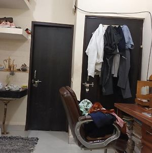 Appartement Bunk Beds à New Delhi Exterior photo