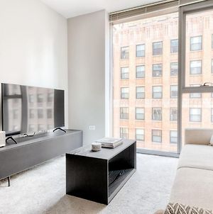Appartement Loop Studio W Gym Pool Lounge 1 Block From L Chi-701 à Chicago Exterior photo