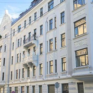 Julia Lacplesa Apartments Riga Exterior photo