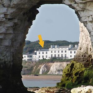 Historic Beachfront With A Parking Space - Direct Accessibility To Kingsgate Bay Broadstairs Exterior photo