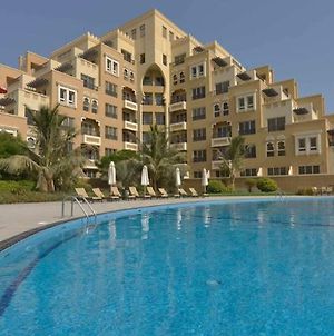 Luxurious Private Beach & Pool, Fully Furnished 1Br Apartment At Marjan Island Ras Al Khaimah Exterior photo