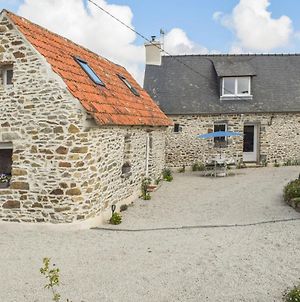 Awesome Home In Lzardrieux With Wifi And 3 Bedrooms Lézardrieux Exterior photo