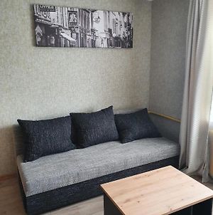 Appartement Apartament Erfolg 7 à Daugavpils Exterior photo