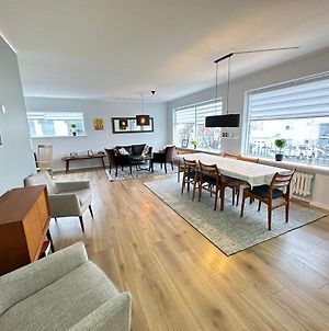 Spacious And Family Friendly Apartment In Reykjavik Exterior photo