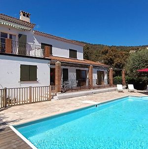 Nice House With Pool In Rayol Canadel Sur Mer Exterior photo