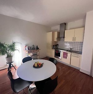 Appartement Logement Paisible Pour 4 Pers. à Genève Exterior photo