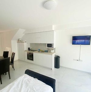 2 Room Apartment In Leverkusen Exterior photo
