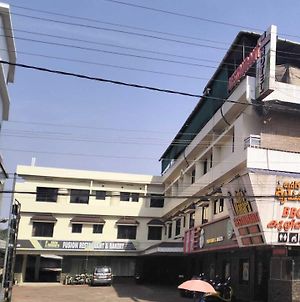 Hôtel Spot On Sahari à Kochi Exterior photo