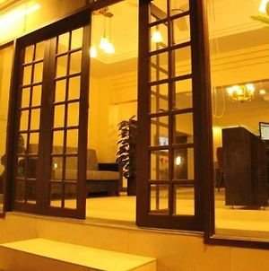 Hotel Inn Pechs Karachi Exterior photo
