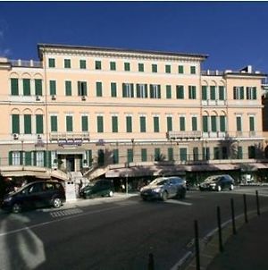 Hotel Mediterranee Gênes Exterior photo