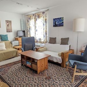 Appartement Cozy Flat, Ideal For Families à Arles Exterior photo