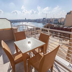 Appartement Beautiful 2Br Just Off The Promenade With Seaviews By 360 Estates à Sliema Exterior photo