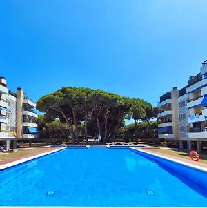 Appartement Magnifico Apartamento En La Playa De Gava Mar à Castelldefels Exterior photo