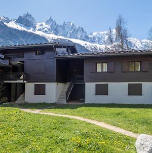 Appartement Bright Studio With Garden In Front Of Mont Blanc à Chamonix Exterior photo