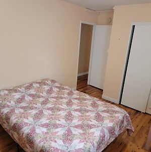 Appartement 1St Floor Private Apt Near Ferry To Nyc And Park à New York Exterior photo