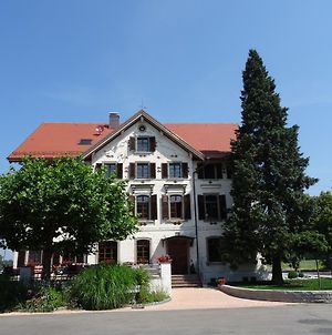 Hôtel Landhaus Vier Jahreszeiten à Eriskirch Exterior photo