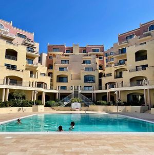 Spacious Luxurious Apartment With Seaview Mellieħa Exterior photo