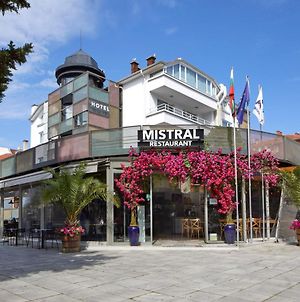Hotel Mistral Nessebar Exterior photo