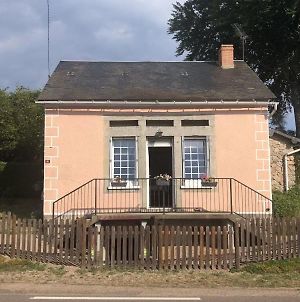 Petite Maison Planchez Exterior photo