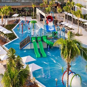 Hilton Cancun An All Inclusive Resort Exterior photo