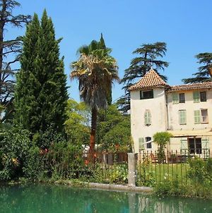 Appartement Bastide Hors Du Temps. Jardin, Fontaine - Provence à Brignoles Exterior photo