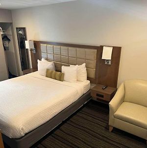 Sather Berkeley, Surestay Collection By Best Western Room photo