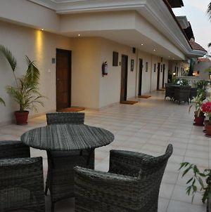 Sukhmantra Resort & Spa Candolim Exterior photo