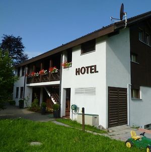 Hotel Bahnhof Giswil Room photo