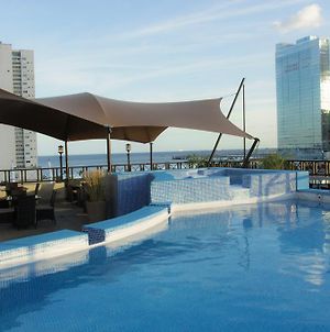 Hotel Bahia Suites Panama  Exterior photo