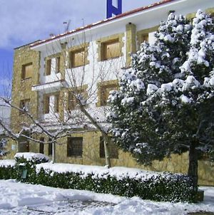 Hôtel El Ciervo à Villaciervos Exterior photo