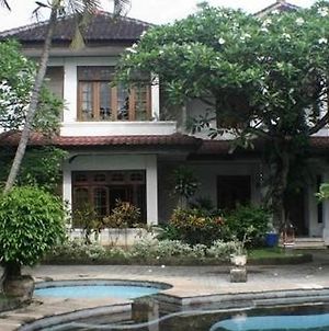 Sari Bali Resort Tuban Exterior photo