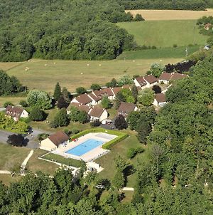 VVF Villages   Le Parc des Chênes   Sorges-en-Périgord Exterior photo