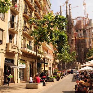 Appartement Gaudi Sagrada Familia à Barcelone Exterior photo