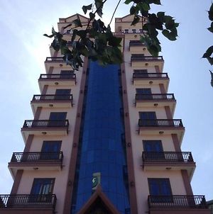 Jun Yue Hotel Phnom Penh Exterior photo