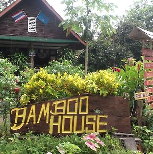 Hôtel Bamboo House à Khao Sok National Park Exterior photo