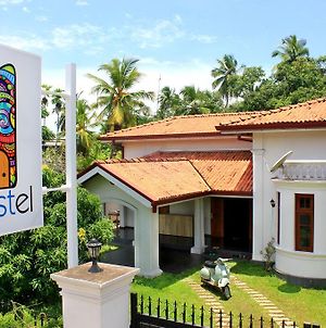 Hostel First @ Colombo Airport Negombo Exterior photo