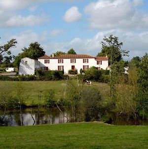 Hôtel Le Logis de la Lande à La Boissière-des-Landes Exterior photo