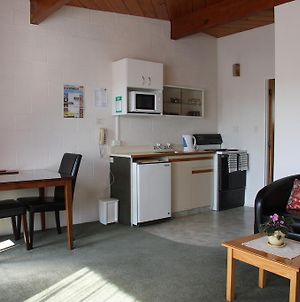 Coachman'S Lodge Motel Whanganui Room photo