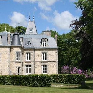 Au Château La Lucerne-dʼOutremer Exterior photo
