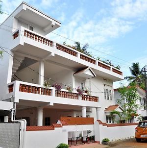 Appartement 33 Heritage Avenue à Kochi Exterior photo